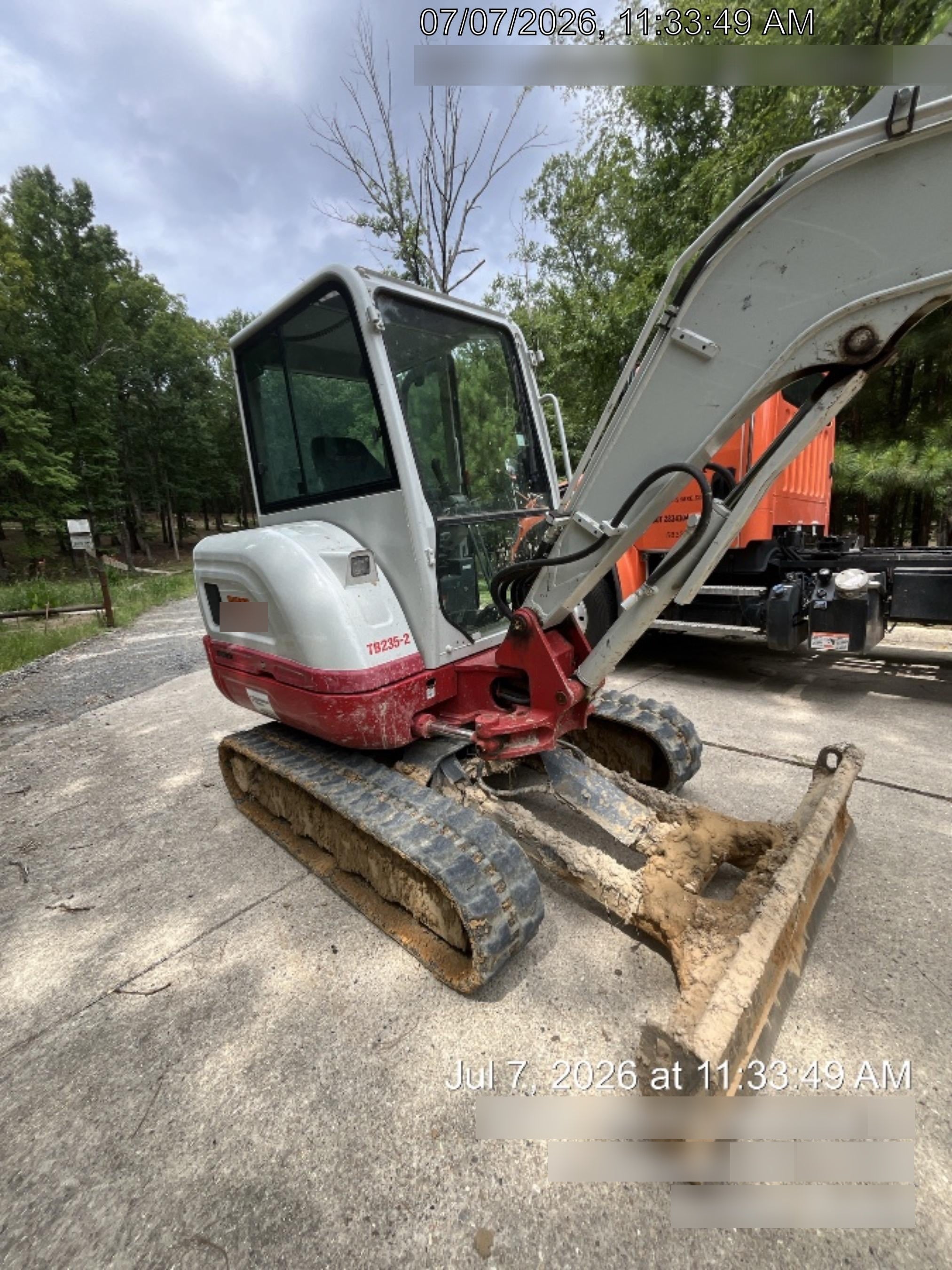 2023 TAKEUCHI TB235-2CR