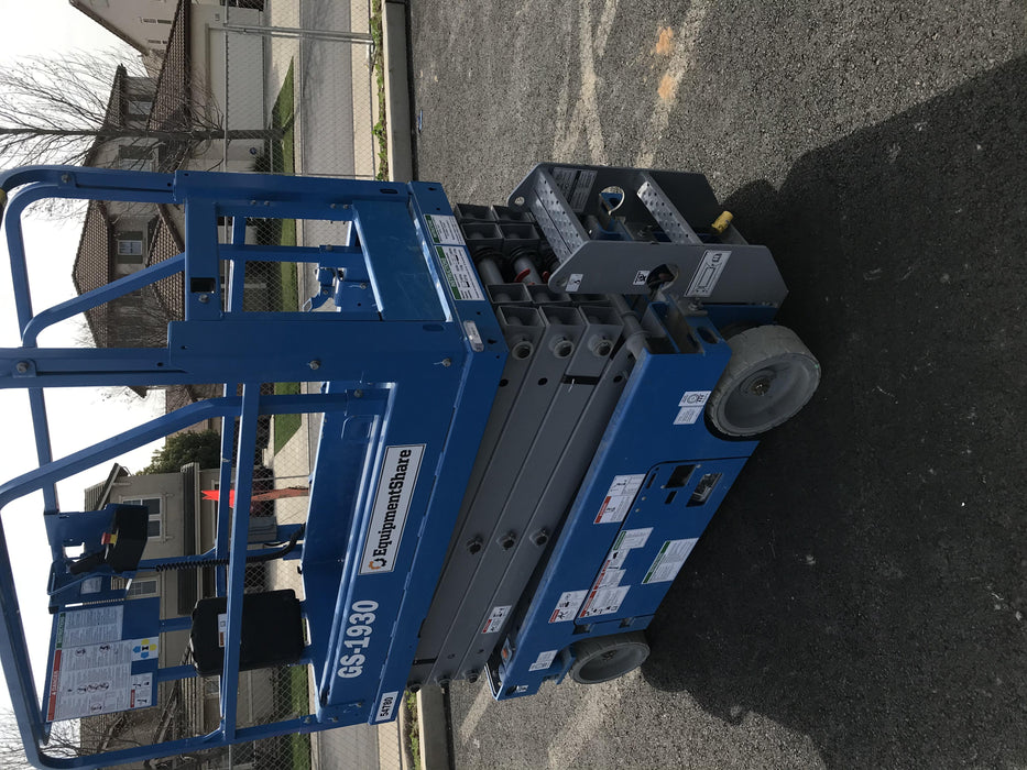 2019 Genie GS-1930 Half Height Swing Gate, 800W Inverter