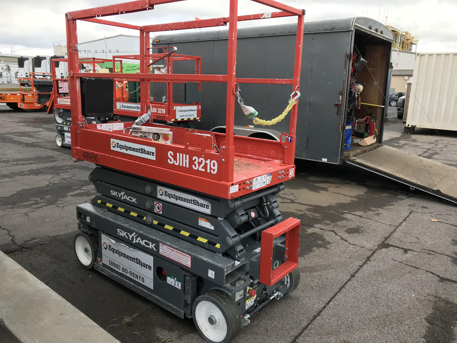 2019 Skyjack SJIII-3219 Standard Options, Trojan Batteries