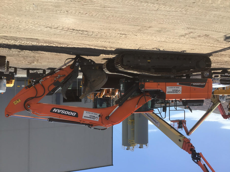 2019 DOOSAN DX255LC-5