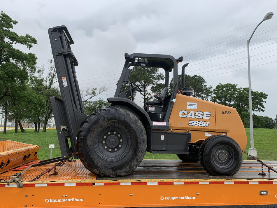2021 CASE 588H