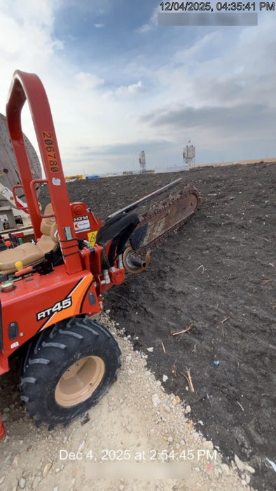 2022 DITCH WITCH RT45A