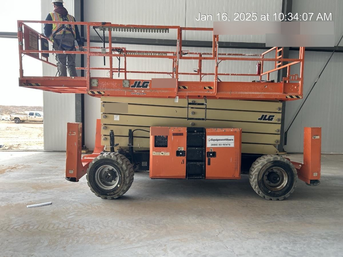 2020 JLG 530LRT