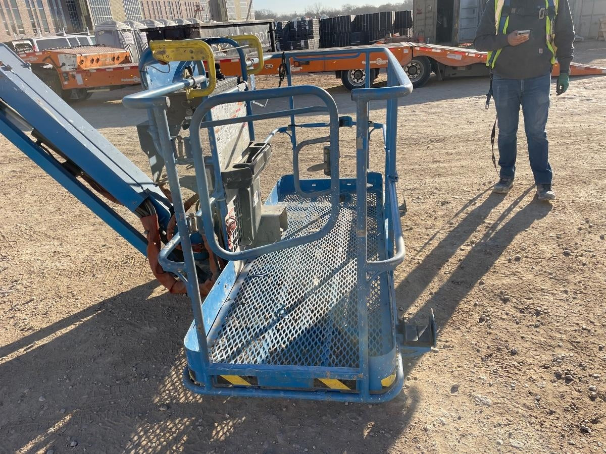 2024 GENIE S-85 XC