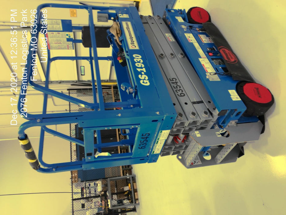 2020 Genie GS-1930 Solid Non Marking Tires, Beacon, Folding rails with half height swing gate