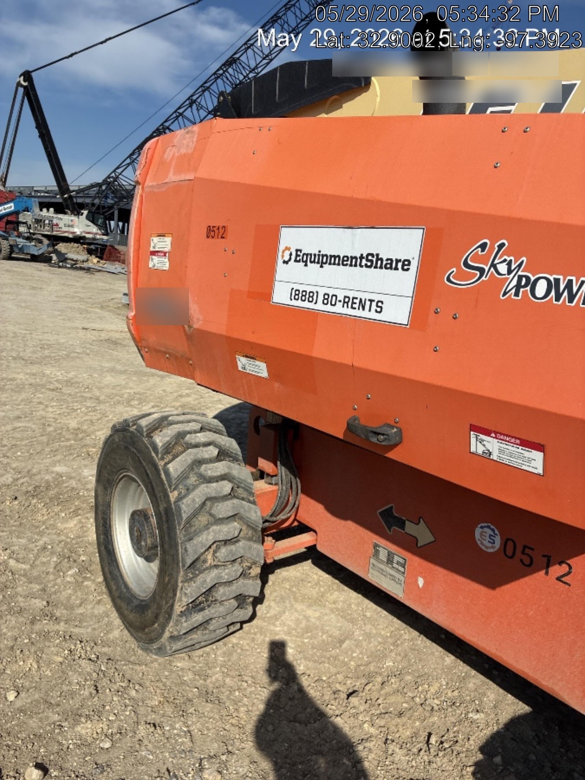 2004 JLG 660SJ