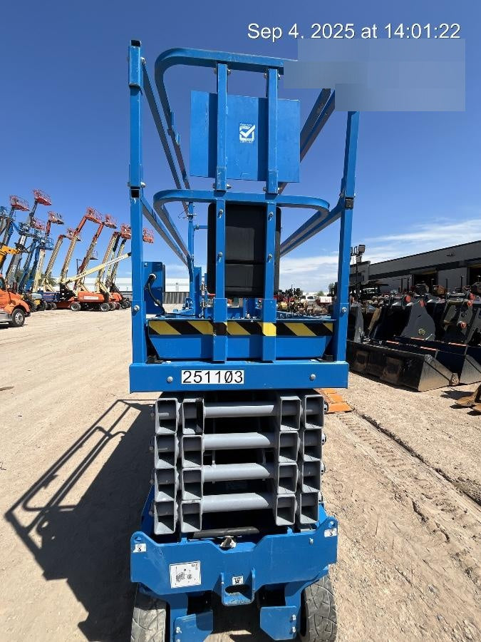 2022 GENIE GS-3232