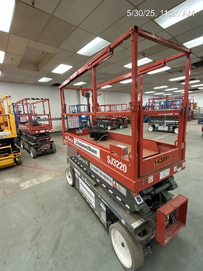 2021 SKYJACK SJIII-3220