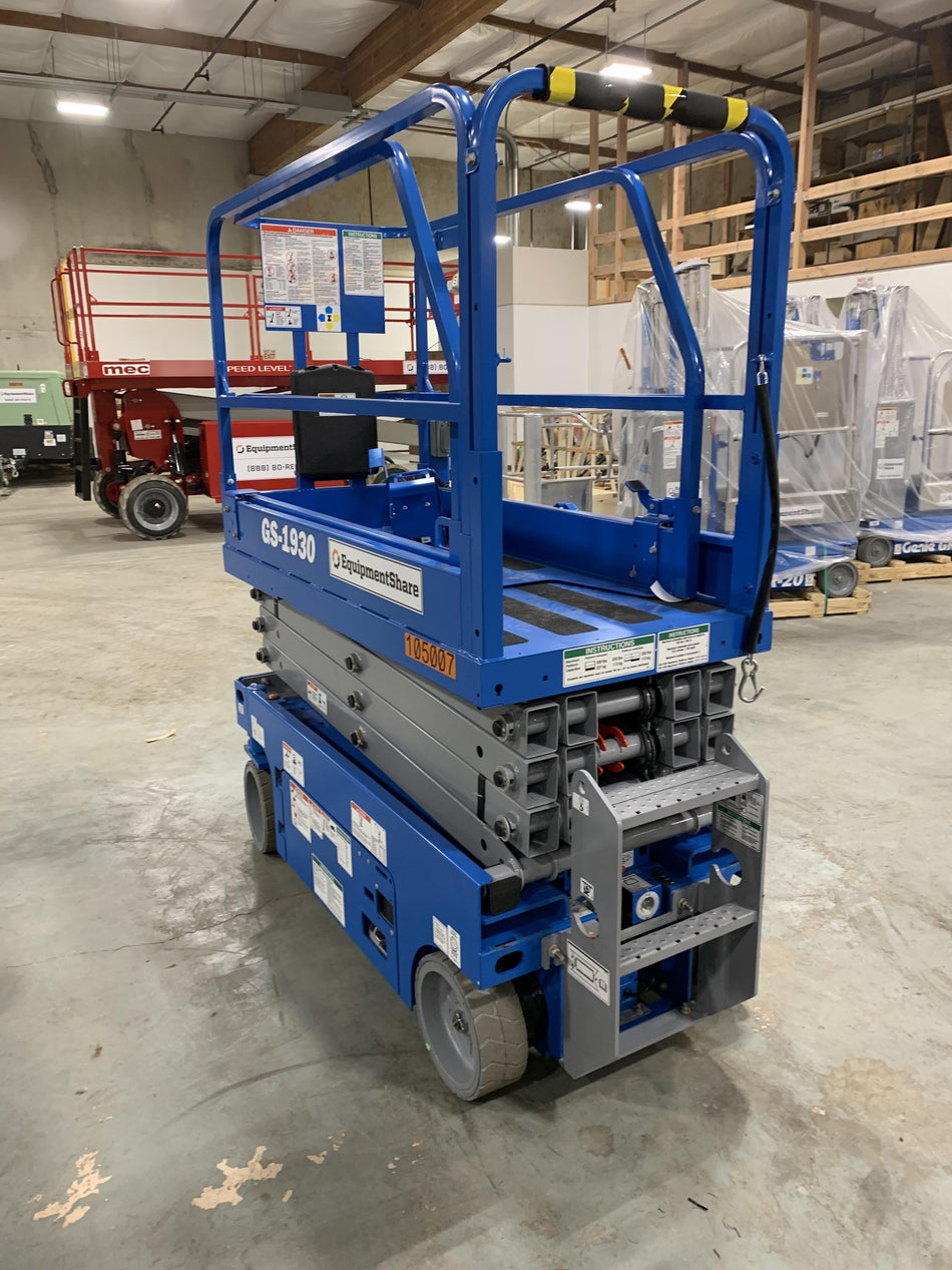2020 Genie GS-1930 Fixed rails with chain entry gate - Pre A92.20, 800W Inverter