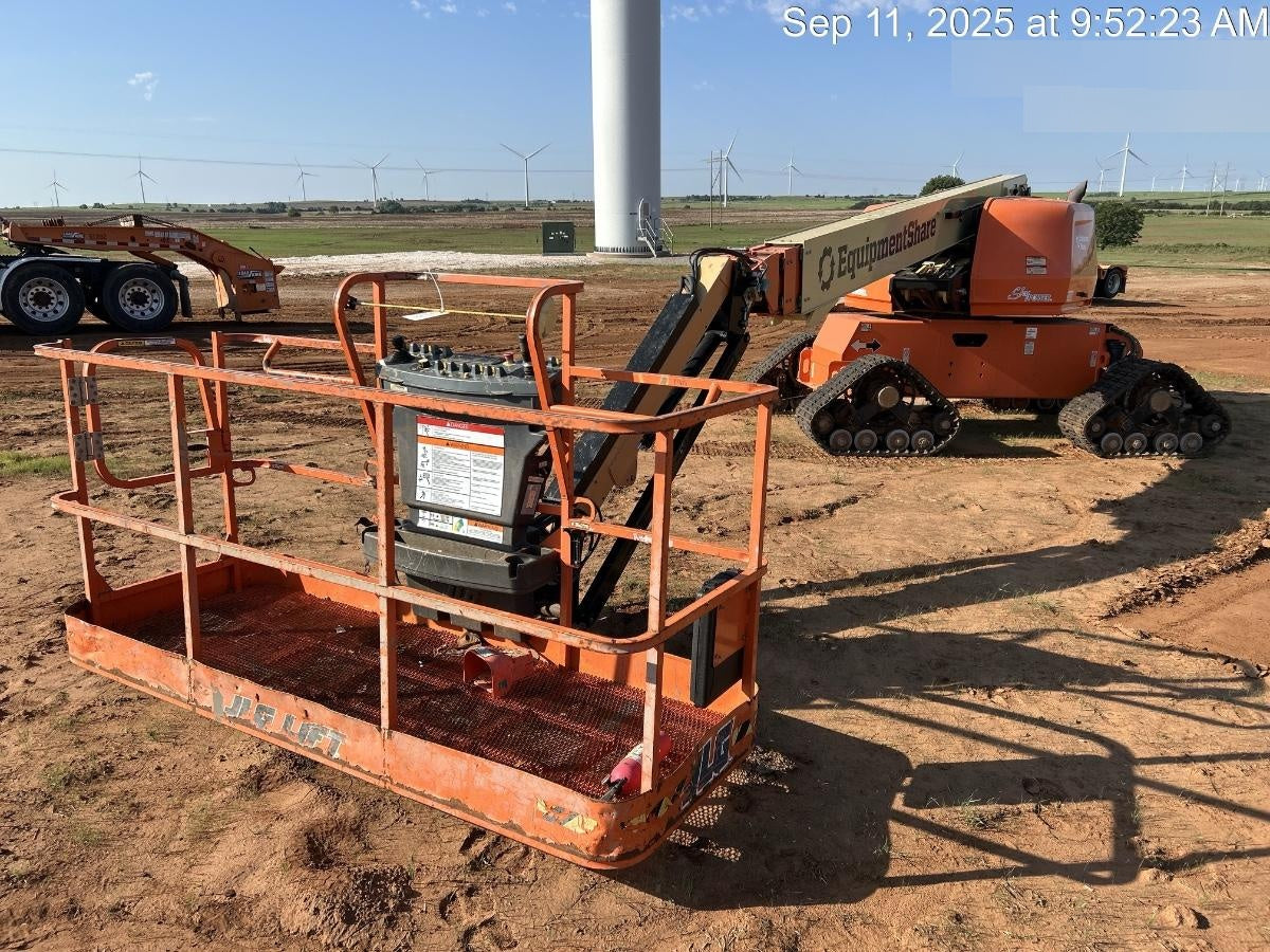 2022 JLG 660SJ Quad Track