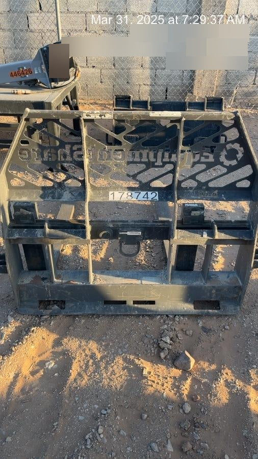 2021 PALADIN 48" Pallet Forks - Paladin