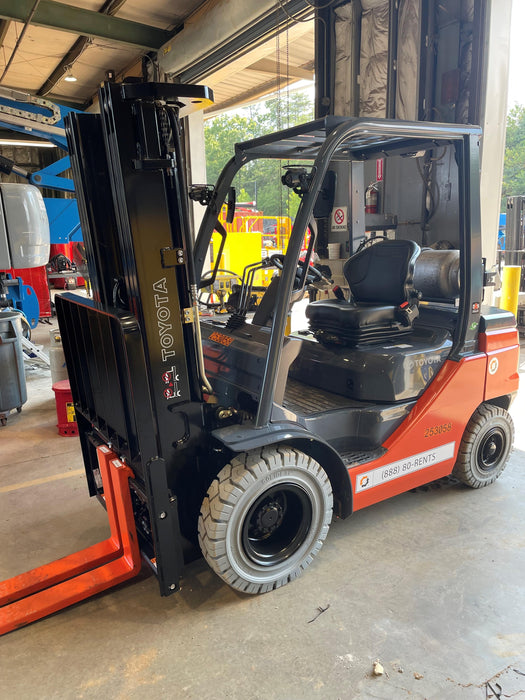 2022 TOYOTA 50-8FGU25