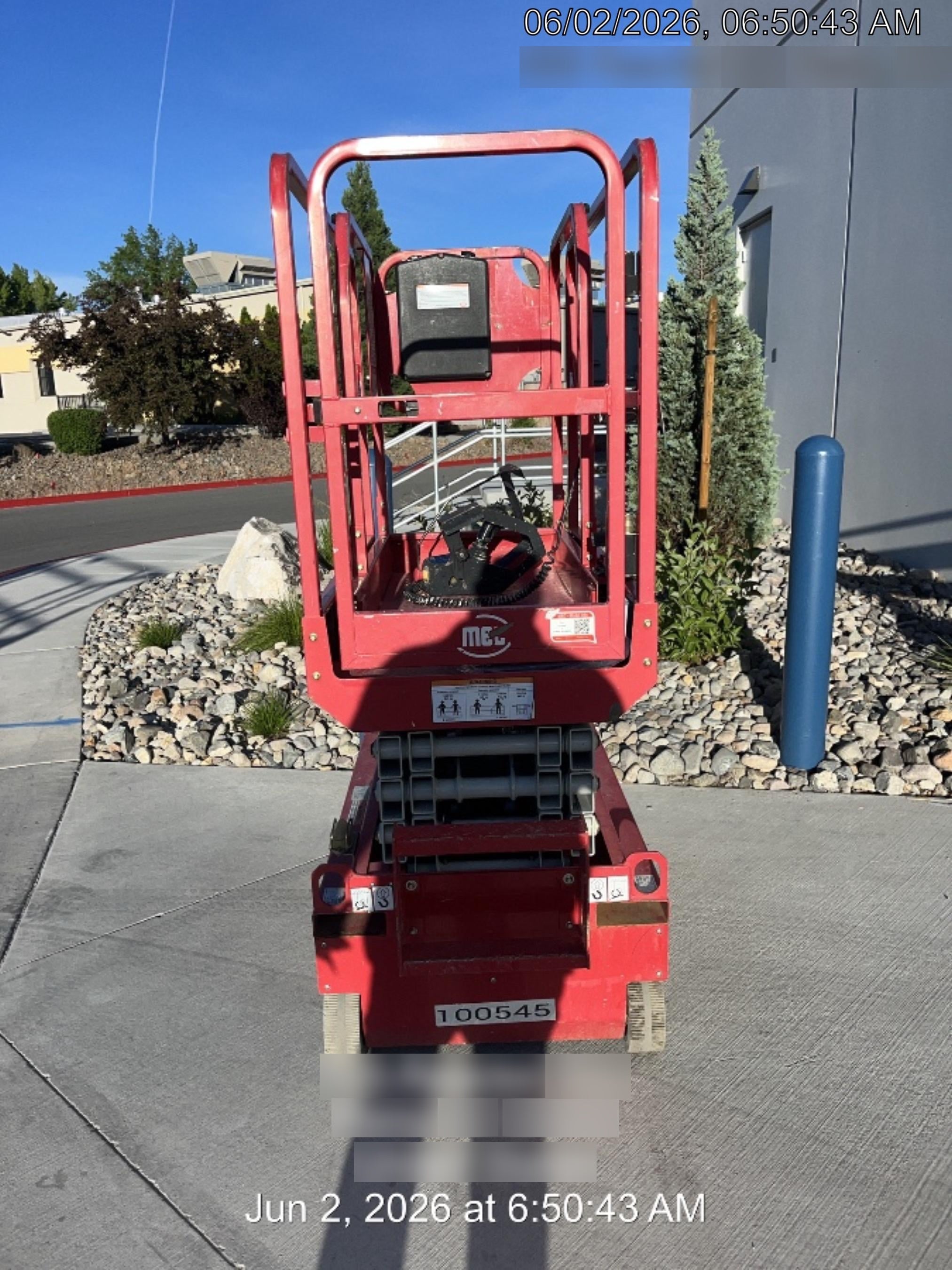2020 MEC 1330SE Solid NM Tires, Steel Swing out Doors, LCS, Beacon, 900W Invertor
