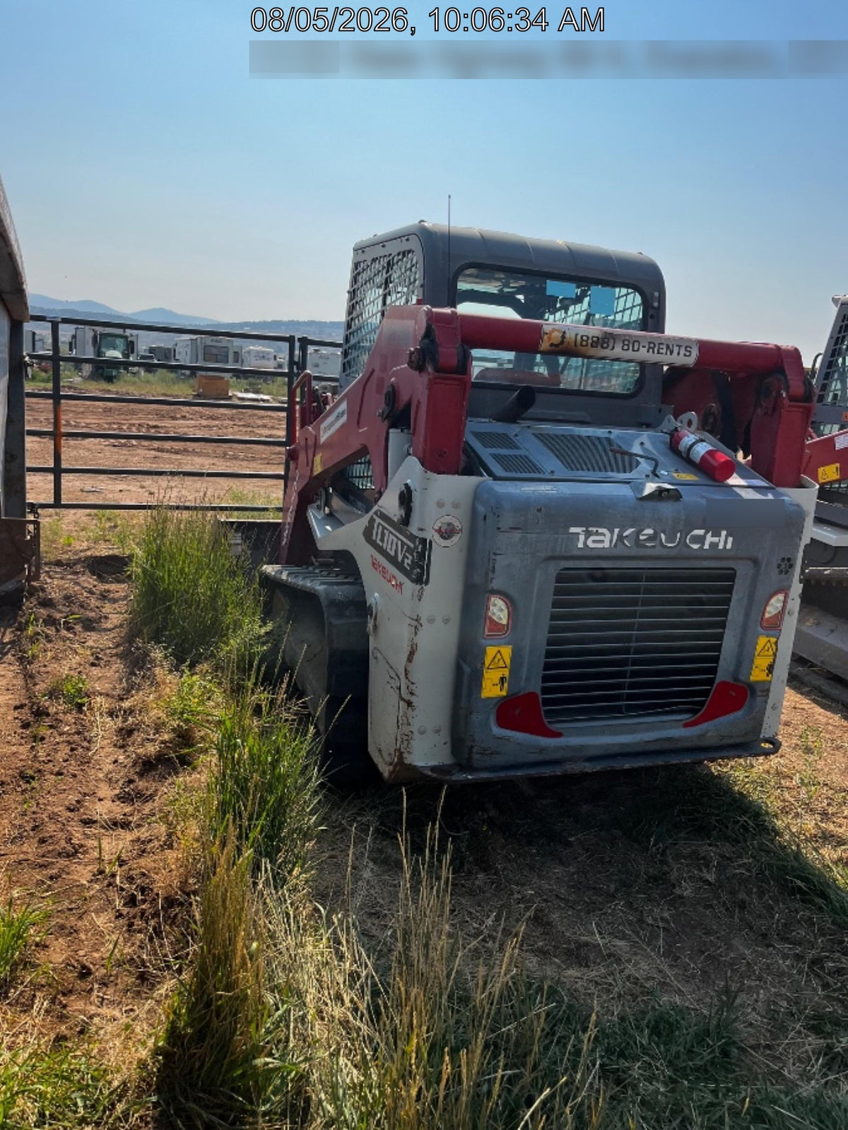 2019 Takeuchi TL10V2-CR Cab/Heat/AC, Rubber Tracks, Backup Alarm, Front & rear working Lights, Auxiliary Hydraulics, 2 Speed Travel, Engine Monitoring System, Hydraulic universal quick hitch w/76" HD dirt bucket with 8 teeth, 20.3 cubic feet capacity, 48" Pallet forks and frame