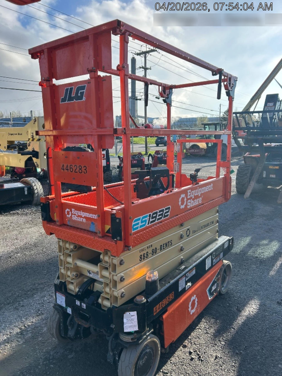 2024 JLG ES1932