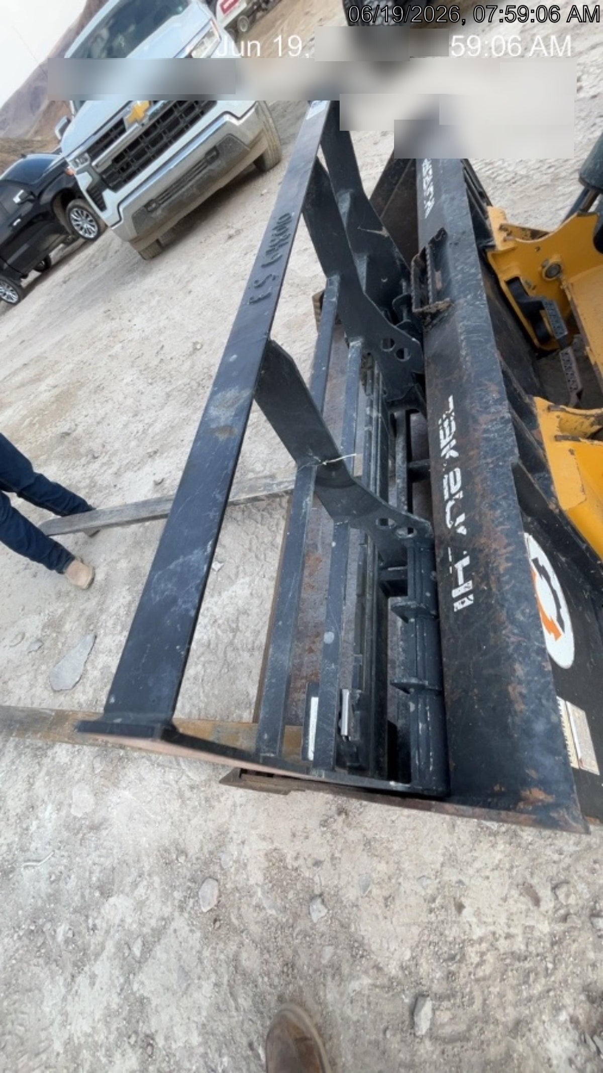 2026 ARROW MATERIAL HANDLING 72" Pallet Forks - Arrow
