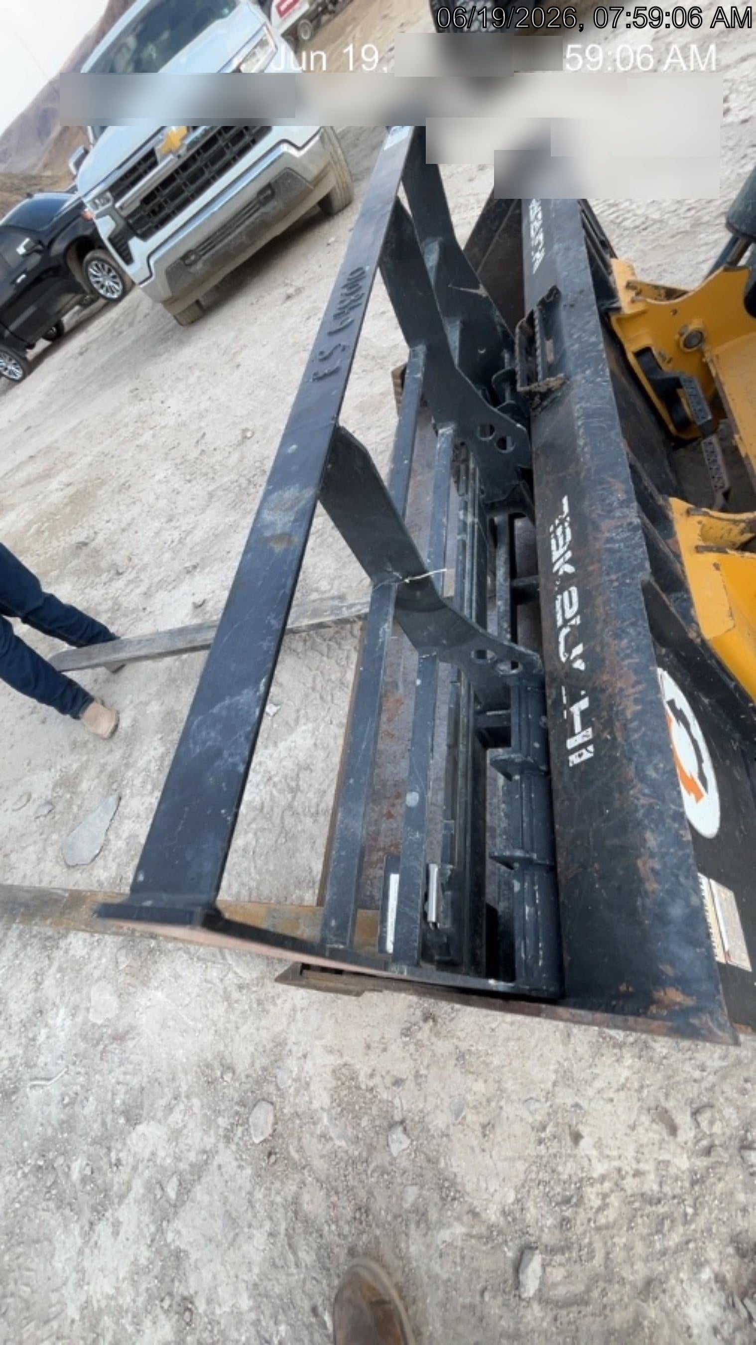 2026 ARROW MATERIAL HANDLING 72" Pallet Forks - Arrow