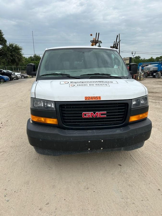 2022 GMC Savana 3500