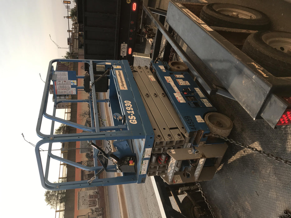 2019 Genie GS-1930 Fixed rails with chain Entry