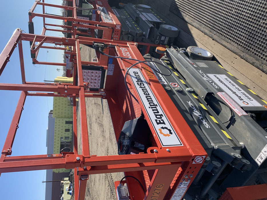 2020 Skyjack SJIII-3219 Solid NM Tires, Half height spring hinged entry gate, Dual Beacons, 800W Inverter