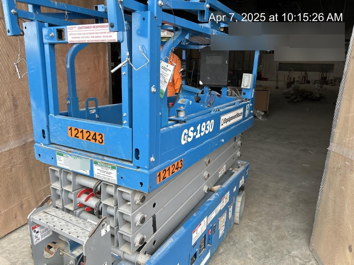 2020 Genie GS-1930 Solid Non Marking Tires, Beacon, Folding rails with half height swing gate, Telematics