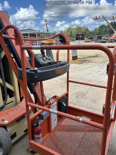 2022 JLG 26E