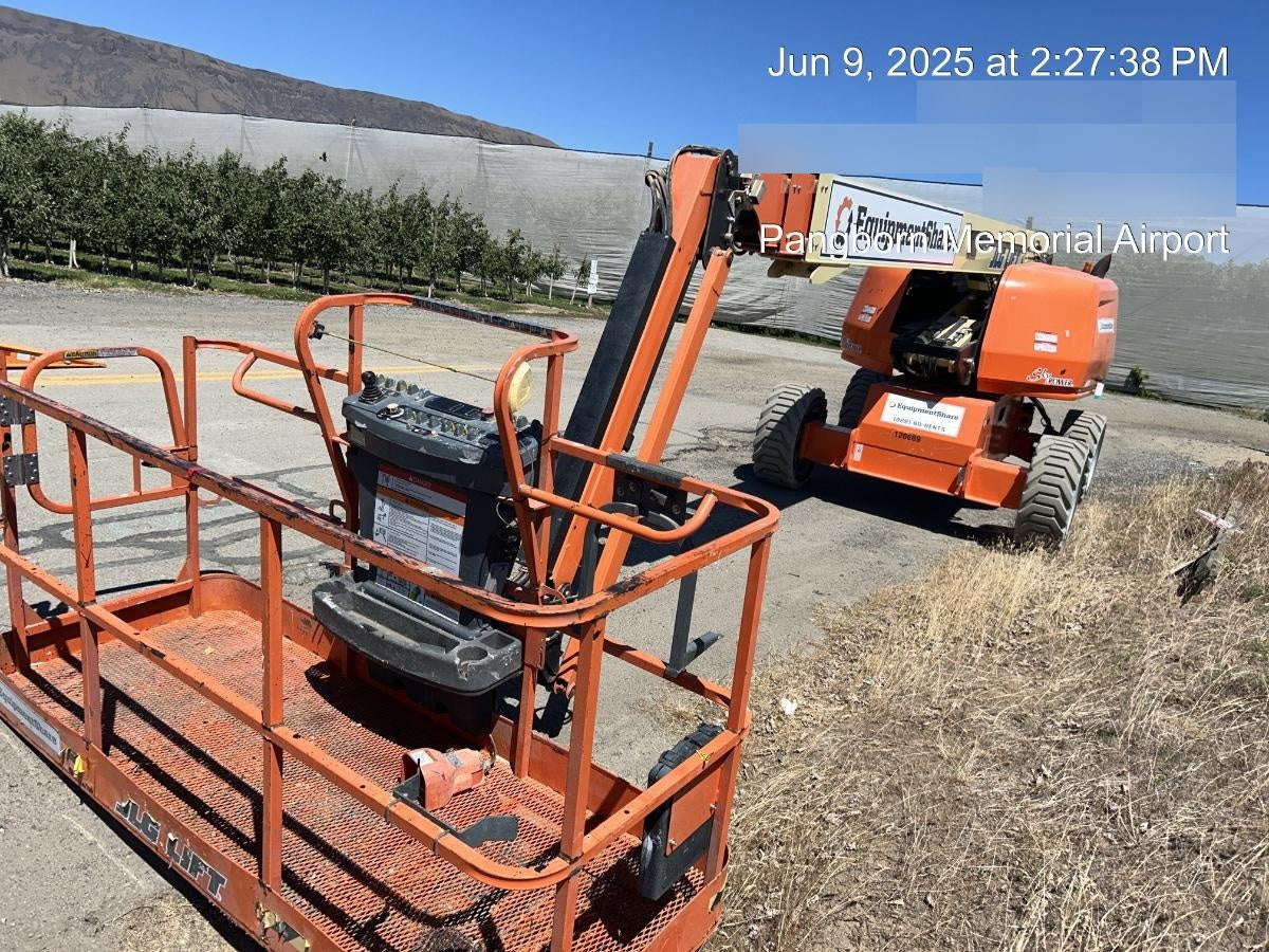 2021 JLG 660SJ