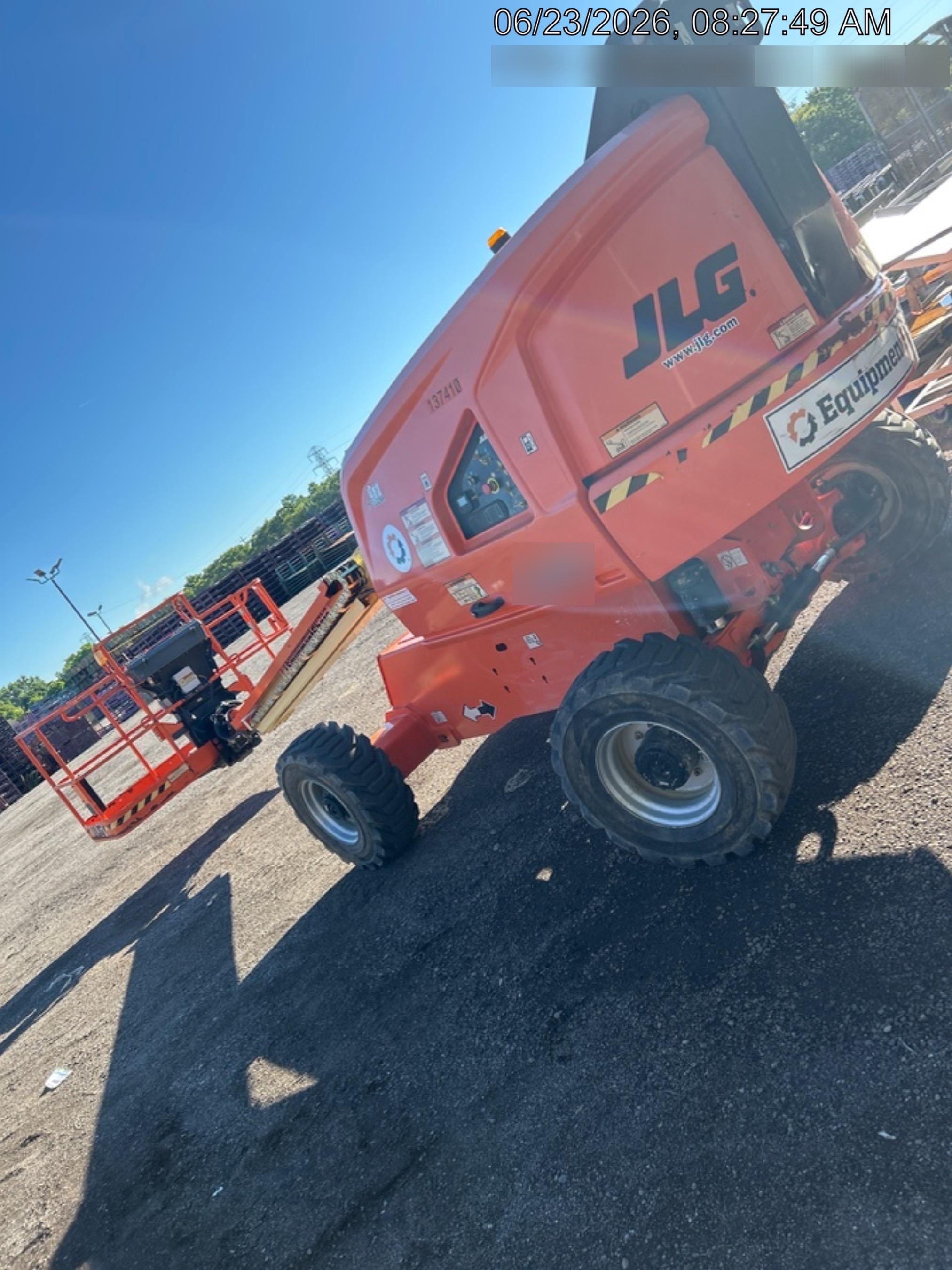 2021 JLG 400S