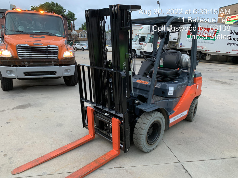 2022 TOYOTA 50-8FGU25