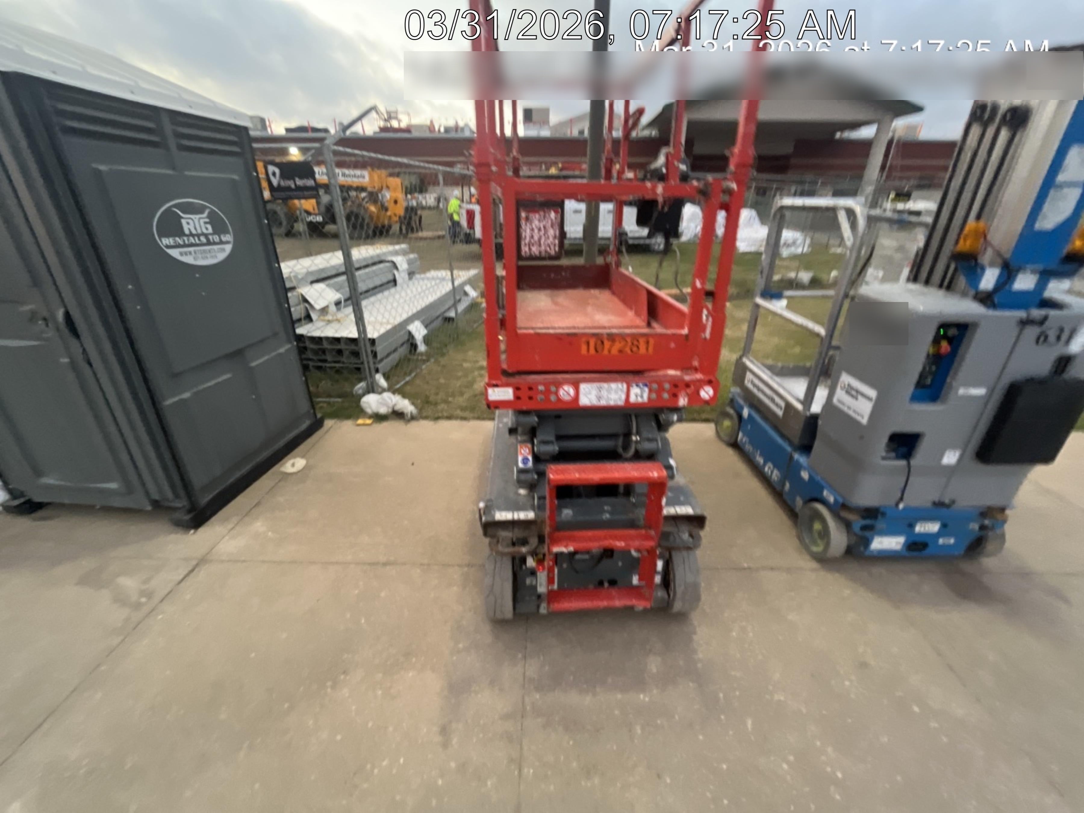 2020 Skyjack SJIII-3219 Solid NM Tires, Half height spring hinged entry gate, Dual Beacons, 800W Inverter