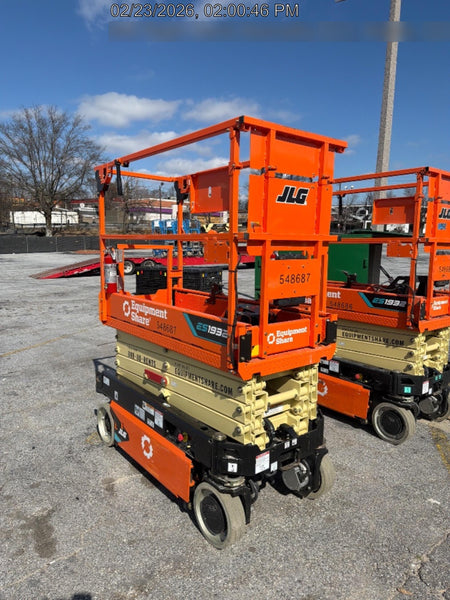 2025 JLG ES1932