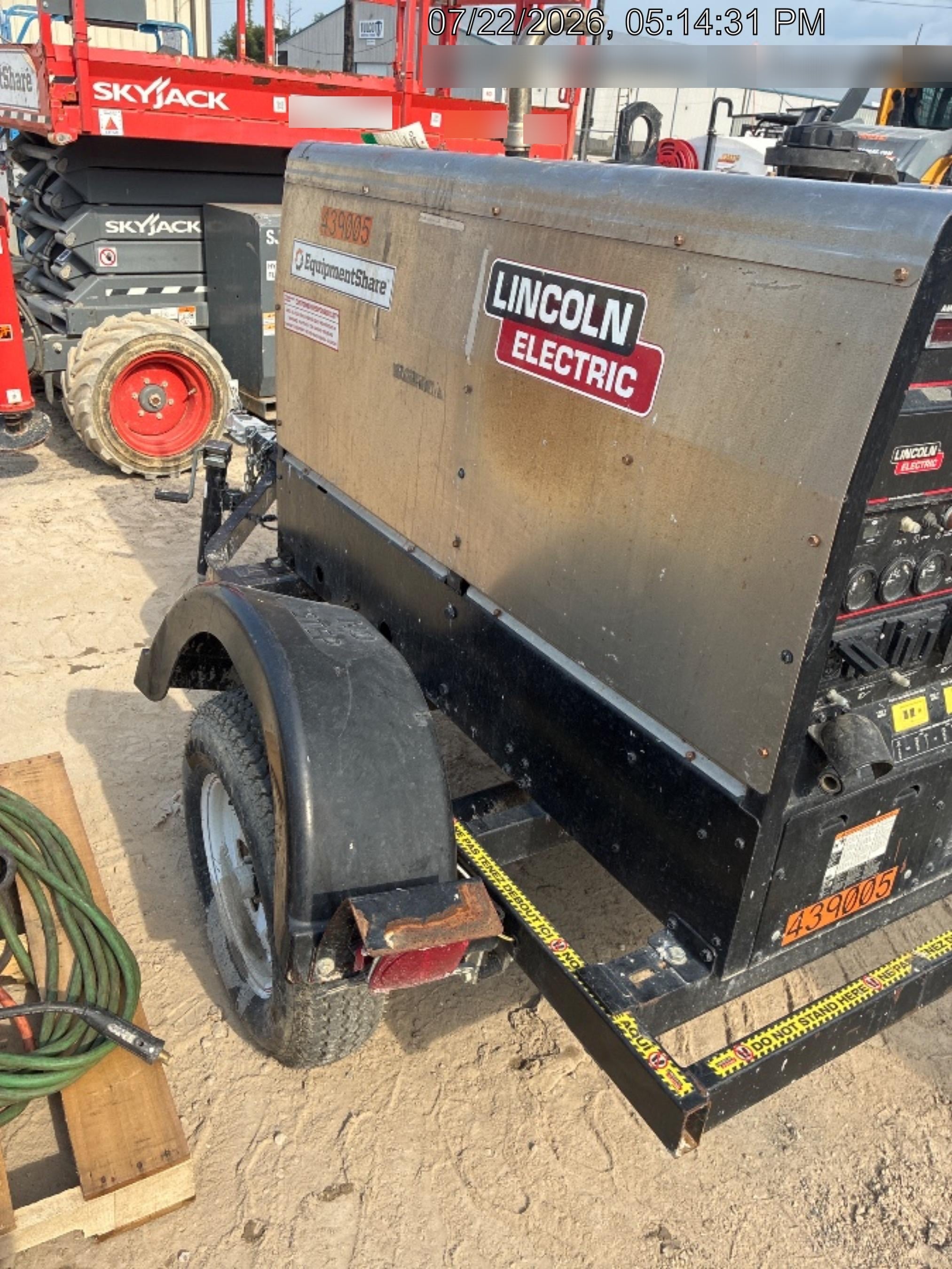 2024 Lincoln Electric LE400 Kubota V1505, Trlr, Cable Rack, Light Kit, ES Decals, T3