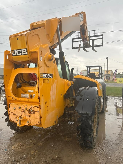 2020 JCB 509-42 Cab/Heat/Air, Solid Tires, Work Lights, Beacon, Aux Hydraulics, Back up Alarm, Lifting Eye, ES Decals