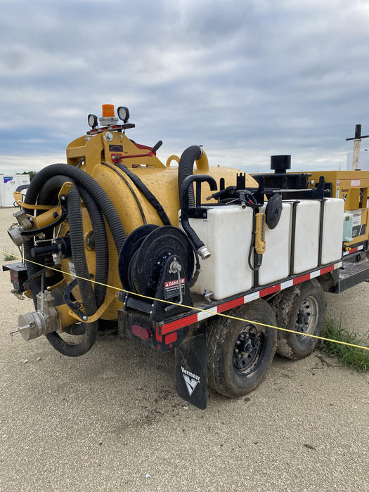 2023 Vac-Tron LP573XDT T4 Koehler Diesel Engine, 500 Gallon Debris Tank, x2 100 Gallon Water Tanks