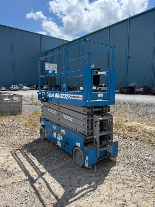 2016 Genie GS-3232 Genie 3232 Scissor Lift