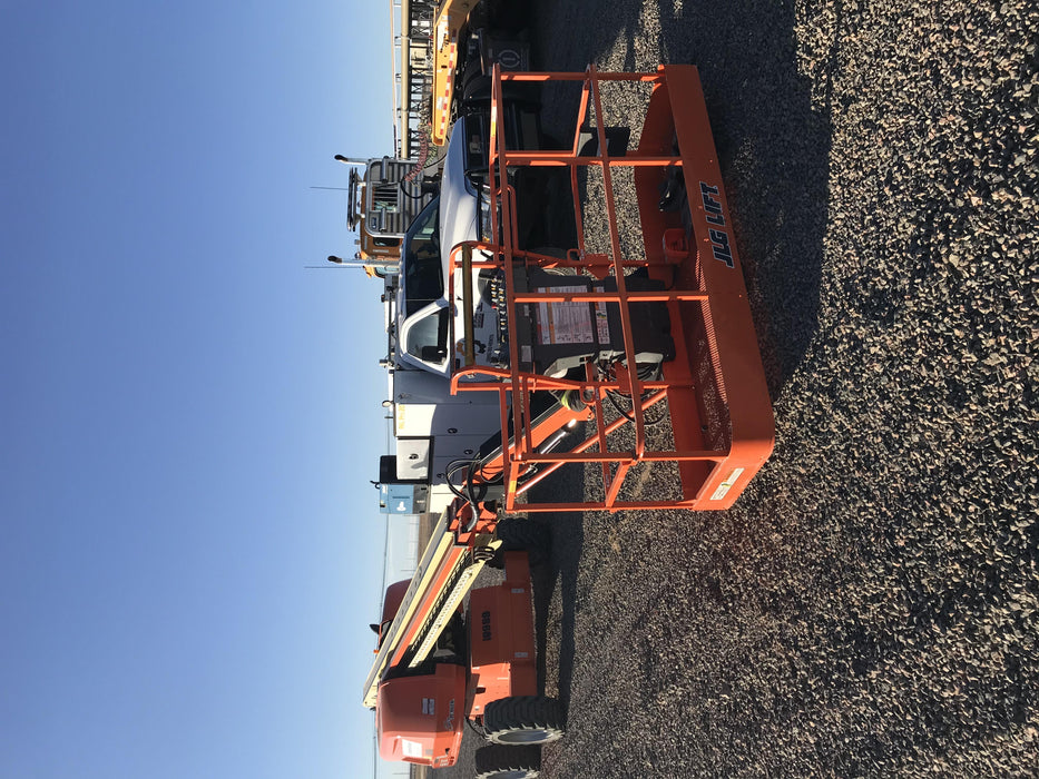 2018 JLG 660SJ
