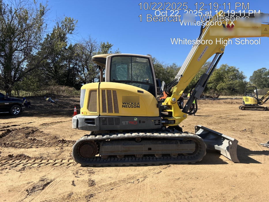 Wacker Neuson ET90 Wacker Neuson ET90 w/TRK, CAB, Bucket