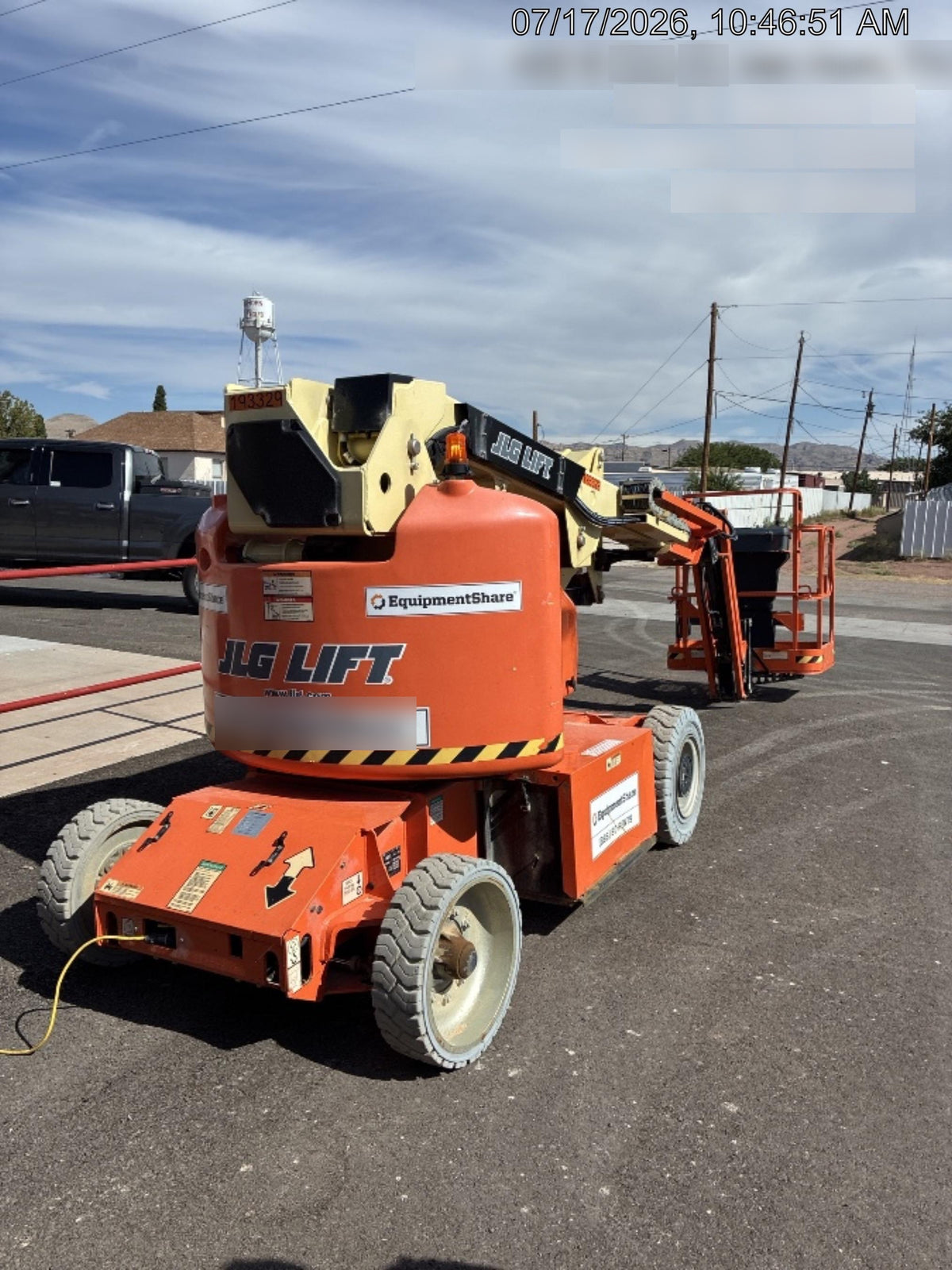2021 JLG E400AJP Narrow
