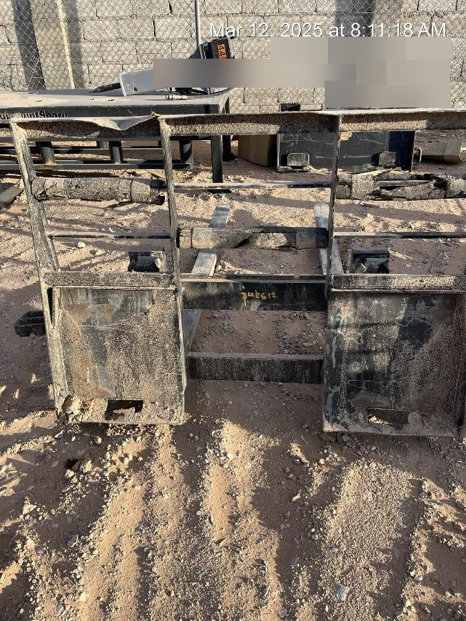 2023 ARROW MATERIAL HANDLING 48" Pallet Forks - Arrow