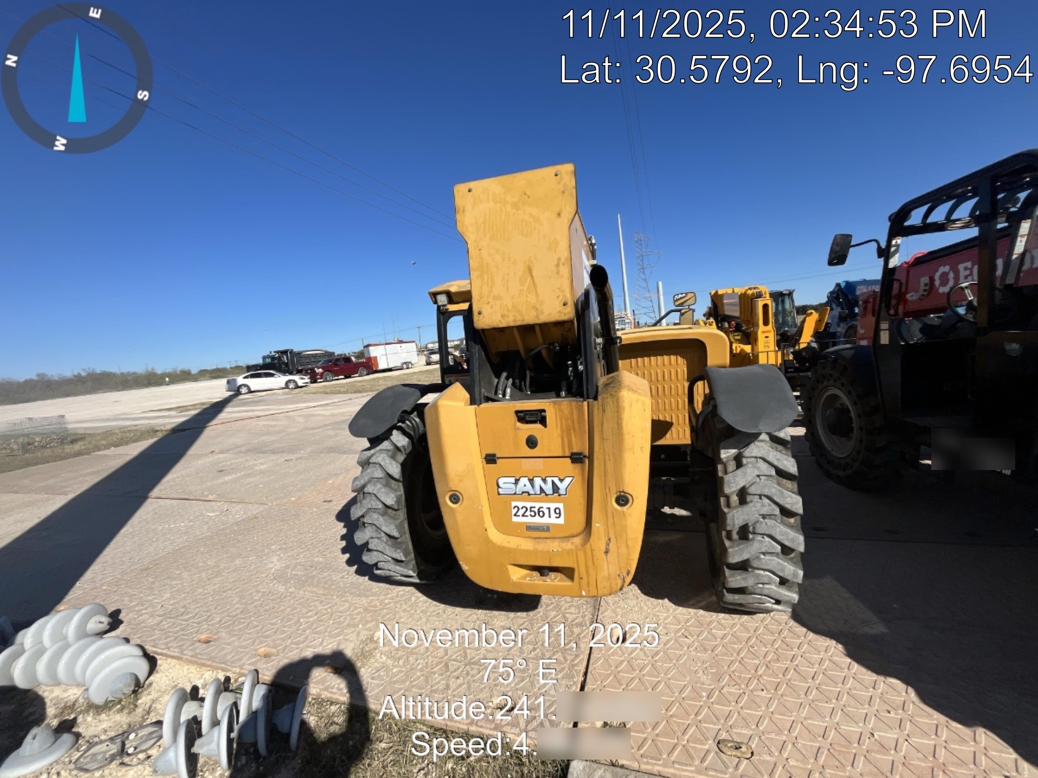 2022 SANY STH1056