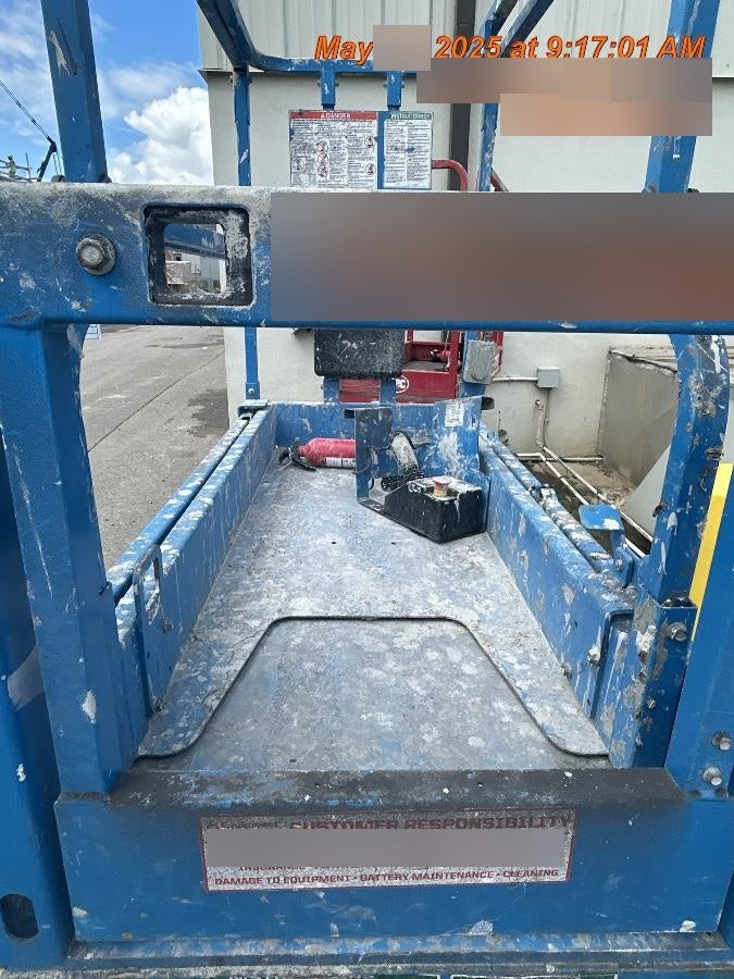 2020 Genie GS-1930 Solid Non Marking Tires, Beacon, Folding rails with half height swing gate