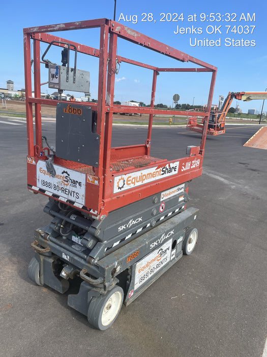 2018 Skyjack SJIII-3219 Skyjack SJIII3219 Scissor Lift w/Trojan Batteries