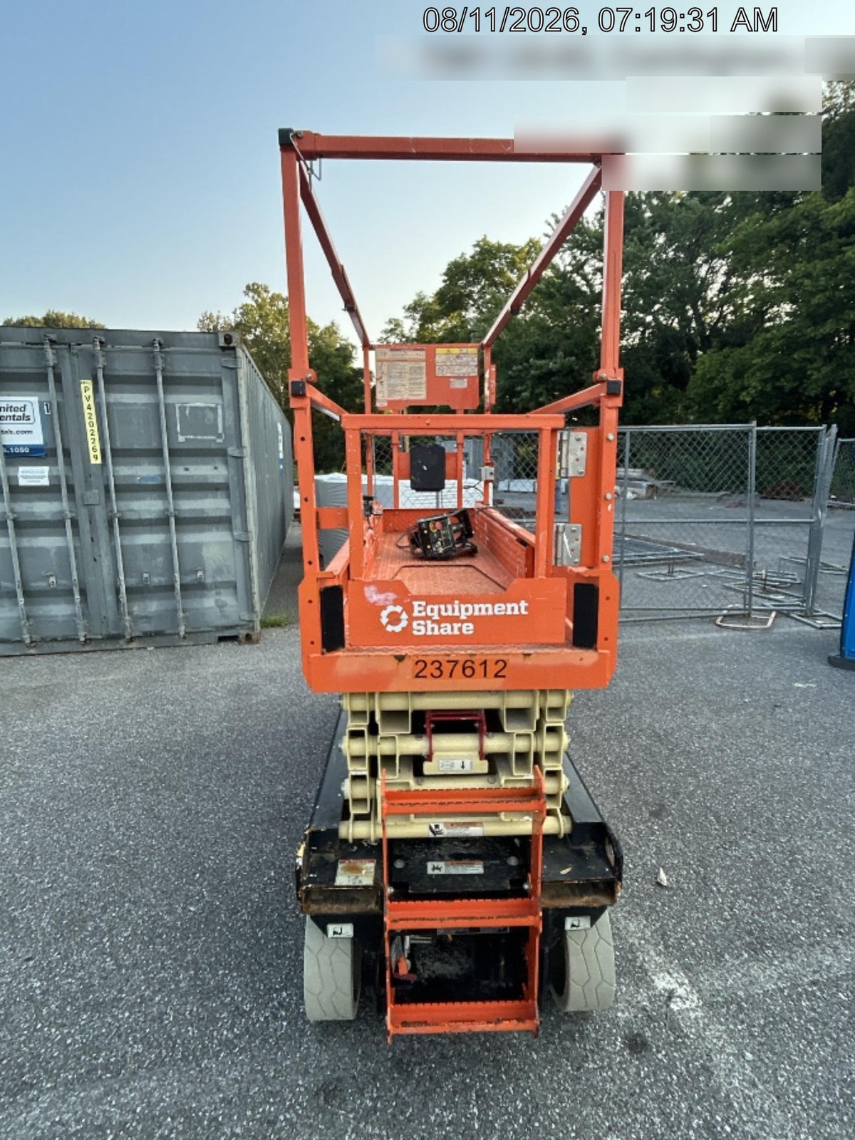 2022 JLG ES2632