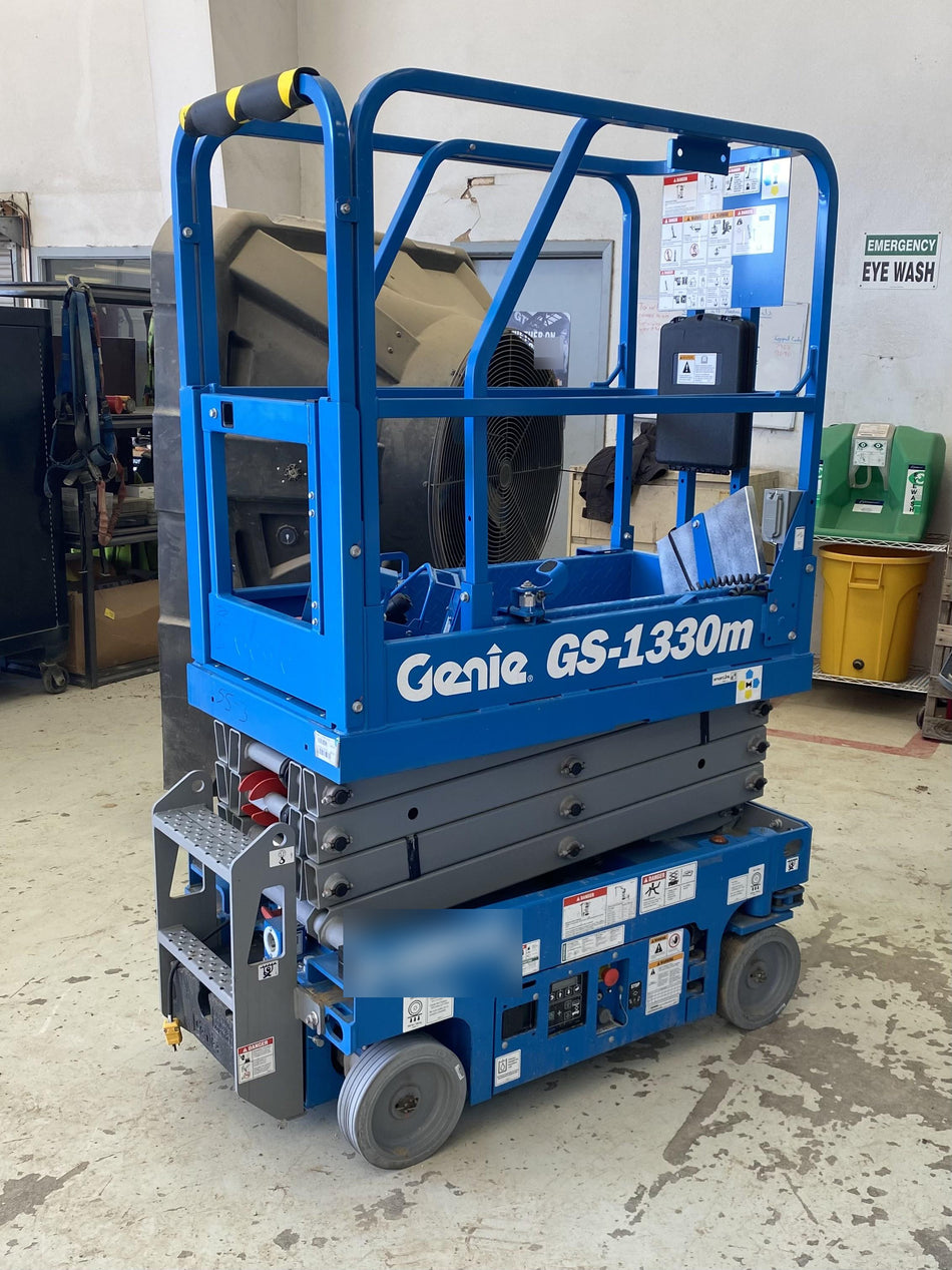 2021 GENIE GS-1330m