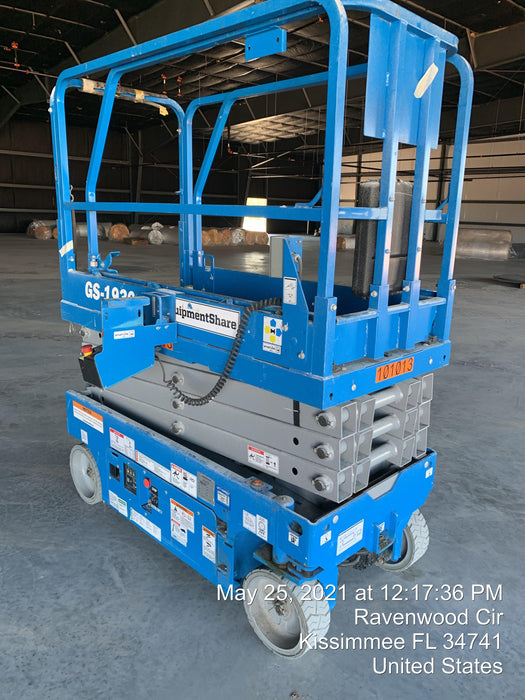 2020 Genie GS-1930 Solid Non Marking Tires, Beacon, Folding rails with half height swing gate
