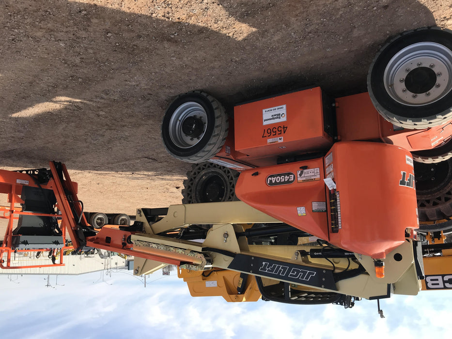 2019 JLG E450AJ