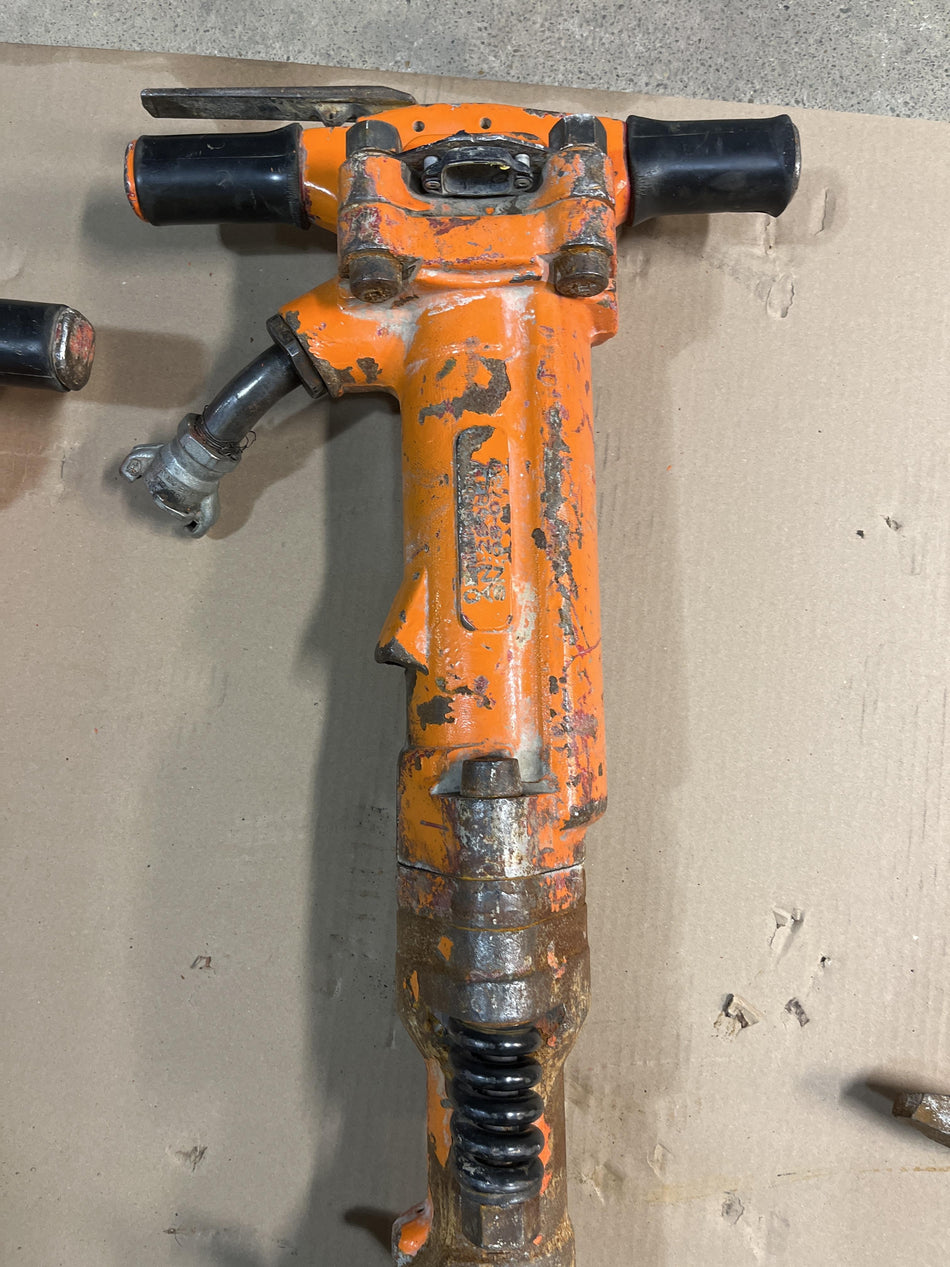 2023 MICHIGAN PNEUMATIC ES-TPB90-118-TRACKER