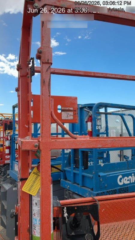 2021 JLG ES1932