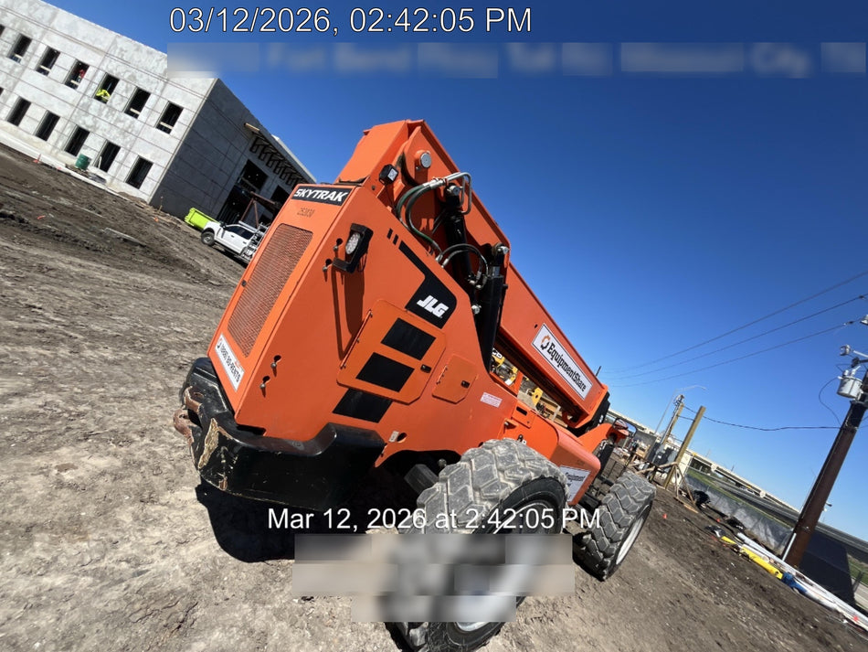2022 SKYTRAK 8042