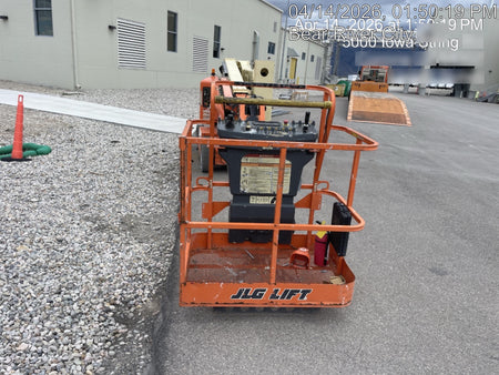 2019 JLG E400AJPN